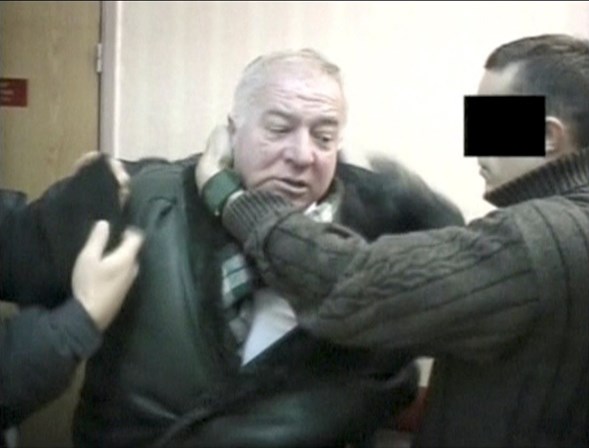 Só um idiota envenenaria Skripal com essa substância — Criador' de Novichok Só um idiota envenenaria Skripal com essa substância — Criador' de Novichok